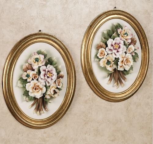 Paire of Beautiful Handmade Capodimonte Style Porcelain Flower Bouquet in Oval Frame Wall