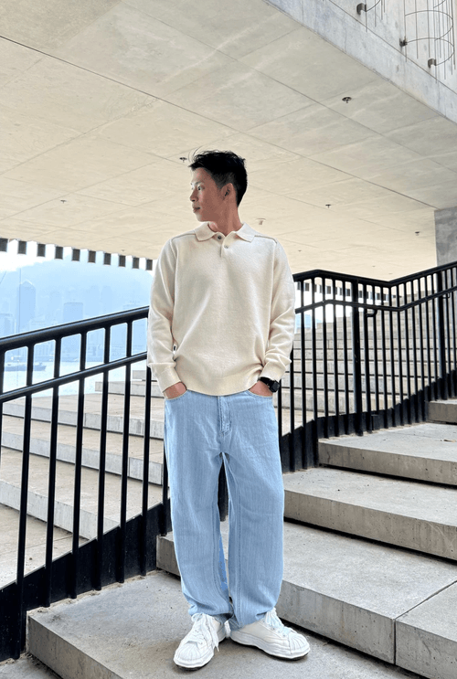 淺色直筒牛仔褲