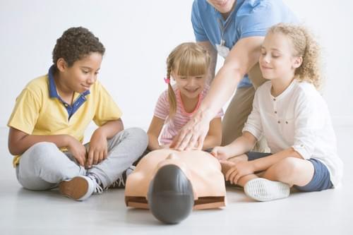 STUDENTS K-12 LEARN CPR