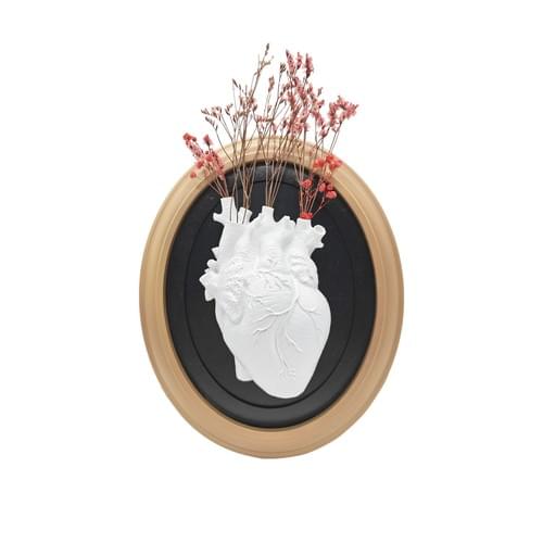Spectral Stand Display Piece, Decorative photo frame, MDF + Resin + Dried Flowers