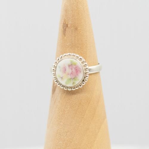 Pink Flowers in Circle ornate bezel Ring R-027