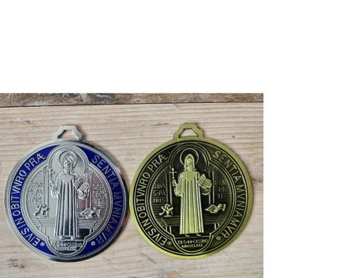 MEDAILLE GEANTE SAINT BENOIT
