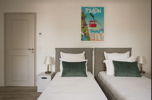 Deposit Shared Room & Ensuite Bathroom