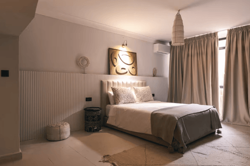 SUNNY LULLABY Comfortable room with private bathroom