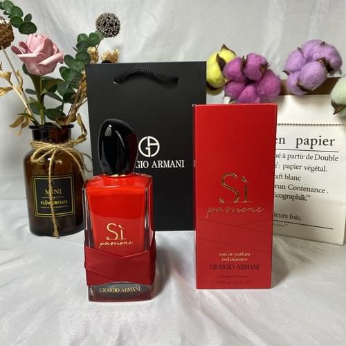 Sì Passione Red Maestro Eau de Parfum
