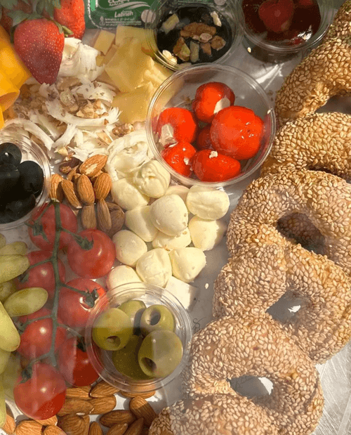Turkish Simit Platter | (طبق السميت التركي)