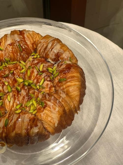 Oriental Nest Croissant /Tahini &Dates Syrup