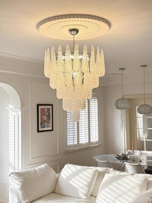 Murano Glass Drop Chandelier - A Modern Italian Petal-Design Centerpiece for Dining Rooms