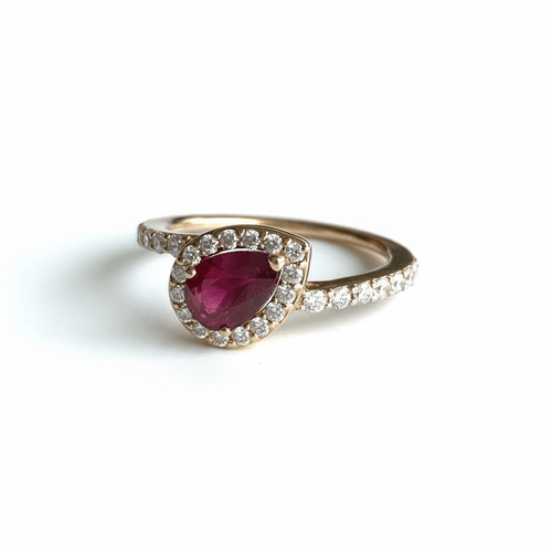 Anillo Ruby Teardrop Halo