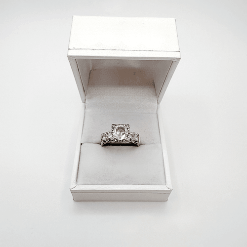 Bague or jaune et blanc - monture ancienne - 14 Carats sertie diamants centrale 1 Carats et 0,10 car