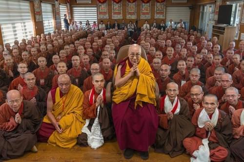 CÉRÉMONIE DE PRIÈRE POUR LA LONGUE VIE DE SA SAINTETÉ le DALAÏ-LAMA.