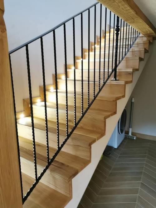 Дъбови стълби