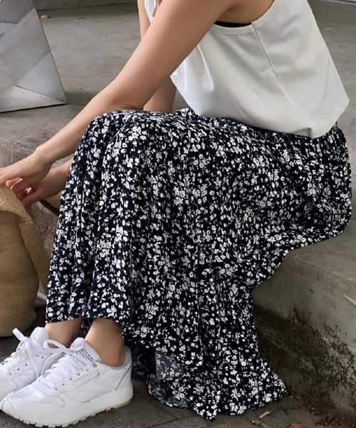 【2色展開】南欧の風をまとう、花柄フレアスカート