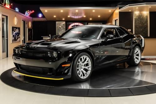 New Arrival… 2023 Dodge Challenger SRT Hellcat Redeye Widebody BLACK GHOST