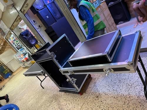 Flight case 16U