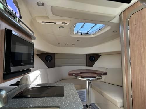 Interior Clean (Cabin) - boats up to 40'