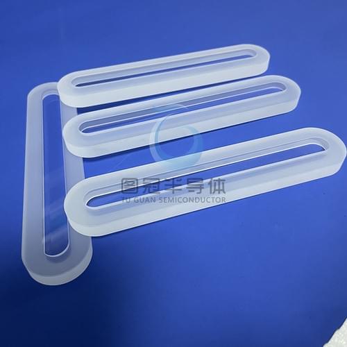 Quartz wedge window