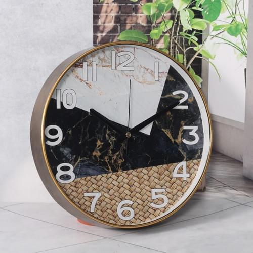 PLASTIC CLOCK 25x25x4