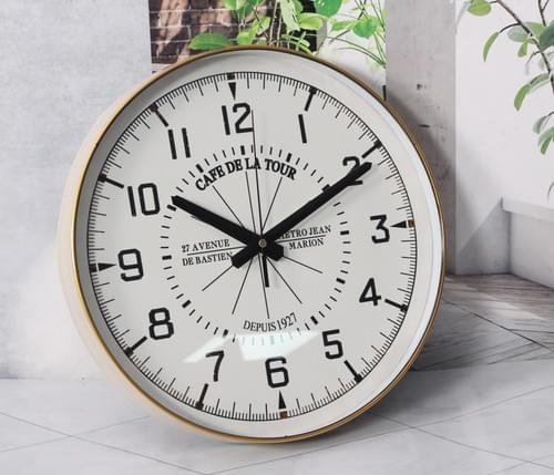PLASTIC CLOCK 35x35x4