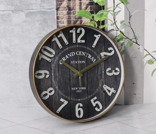 PLASTIC CLOCK 30x30x4