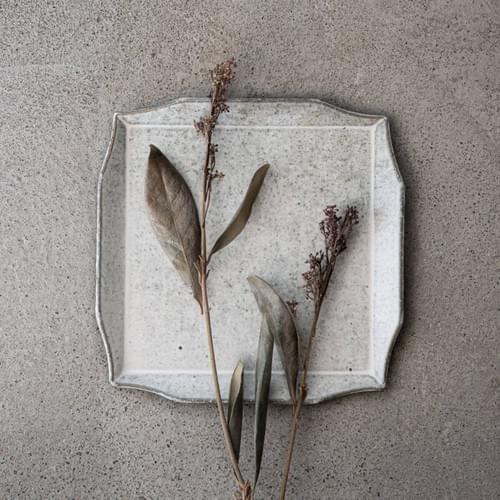 寿山窯 rim飾邊灰白釉色 方平盤日本製美濃燒餐具21cm
