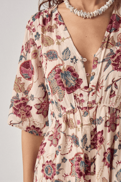 Robe Ginevra by Maison Hotel