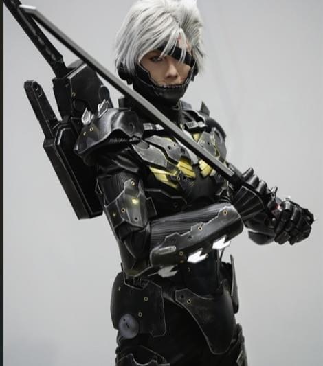 Metal Gear Rising: Revengeance Raiden Cosplay Armor - Deluxe Version