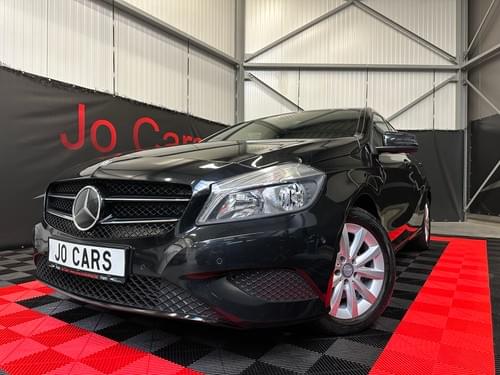 Mercedes A180/Benzine/Navi/Airco/cc/pdc/Zv/leder/16"/