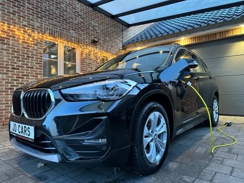 BMW X1 XDRIVE 25e/led/head up/elek koffer/grote navi/nieuw!!