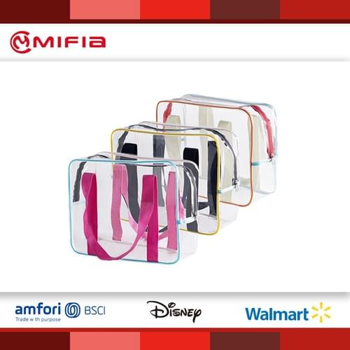 MFO-8200 Bolsa de lavado transparente de PVC con franja a juego de color y asa