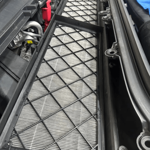 Tesla Model Y 空調濾清更換