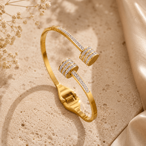 Aurelle Luxe Nail Bangle™