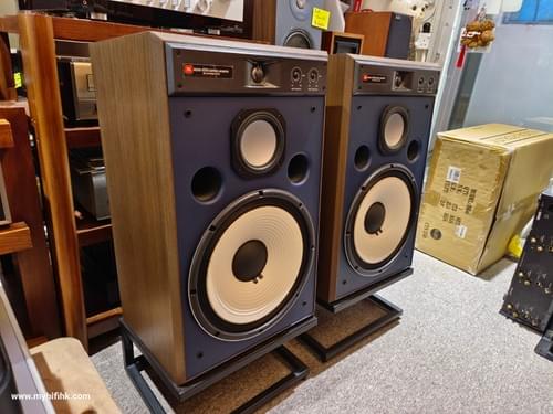 JBL 4319
