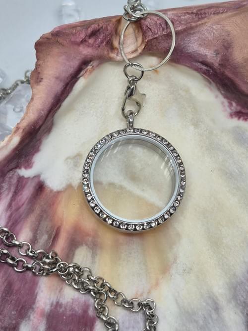 Pearl/Charm Locket
