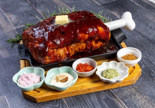 あのマンガに登場するような塊肉 ”宴肉”