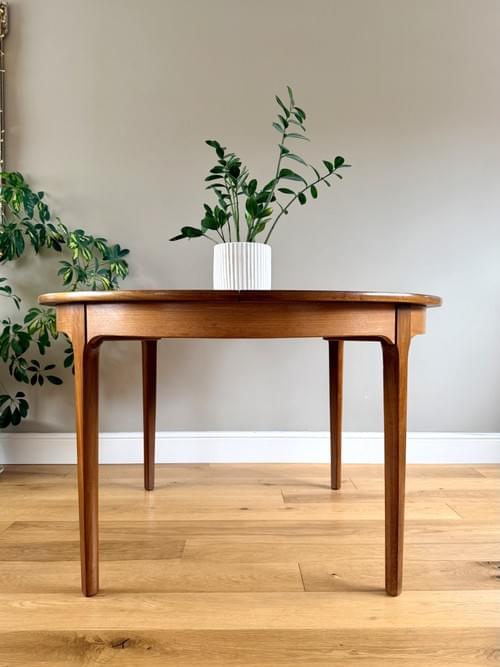 NEW LISTING Nathan 1970s Round Extending Dining Table