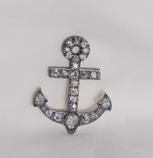 Diamond anchor pendant