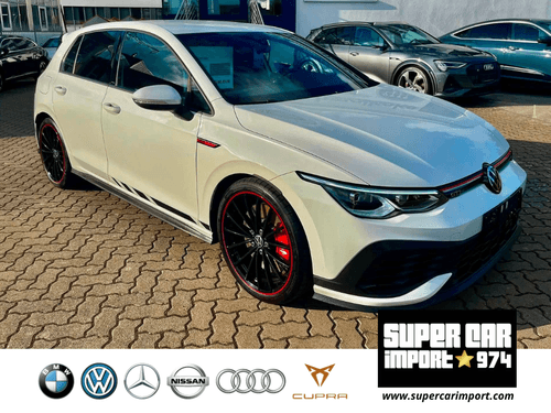 VOLKSWAGEN GOLF 8 GTI CLUBSPORT AKRAPOVIČ – 300 CH