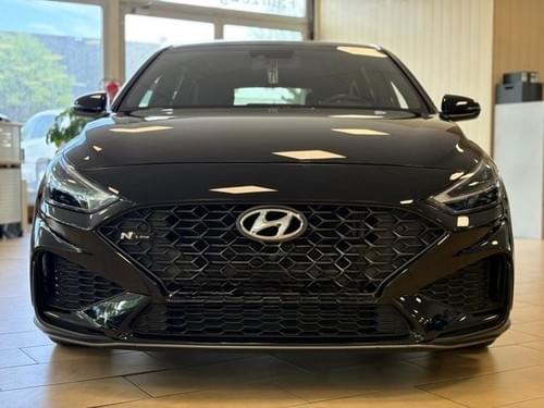 HYUNDAI i30 N LINE – 1.5 T-GDi – 159 CH – BVA7 DCT – NOIRE effet mica