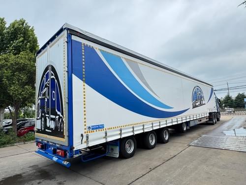 Factory Direct 17.2m Long 4-Axle Box Semi-Trailer 125 Cubic Meter Curtain Side Trailer with 950GSM T