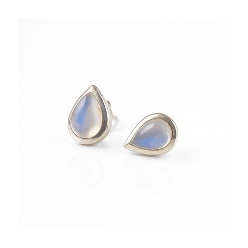 1 Pair of Silver Earring with each 1 Moon Stone
