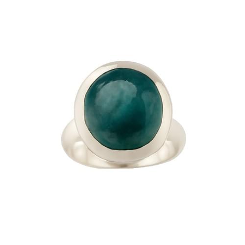 Ring in Silver set with one round green Aquamarine Cabochon 56