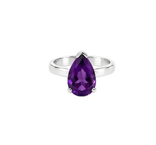 Ring in Silver with one pear shaped Amethyst 52