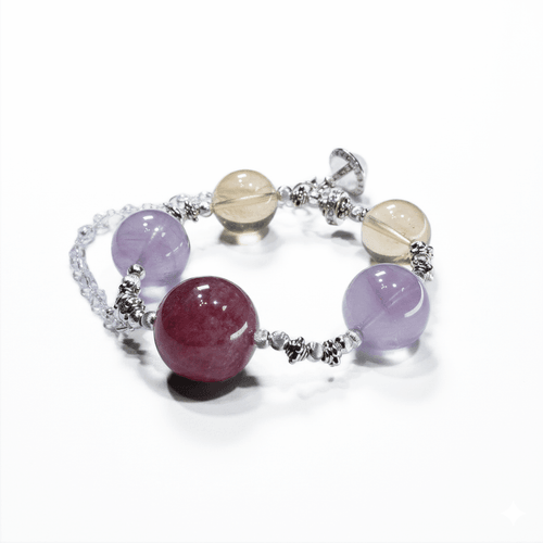 甜心引力 · 超大珠隨型手串|超大MM數草莓晶、薰衣草紫水晶、六芒星黃水晶|桃花與好人緣|情緒療癒|自信吸引力|好運加速|睿智水晶設計款水晶手串