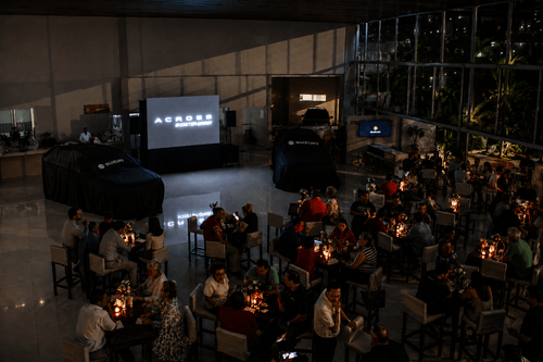 Lanzamiento Suzuki Across