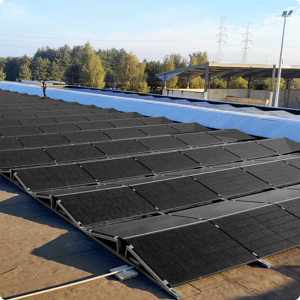 Commercial and industrial rooftop with TOPCon solar modules