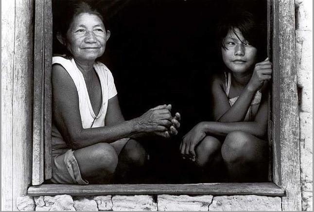 Mulheres makuxi na Maloca Gavião. Foto: Vincent Carelli, 1986. 