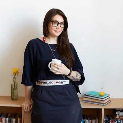 Sarah_Corbett podcast Craftivists Craftivism Craftivist_Collective Founder