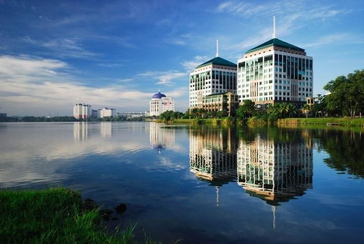 Wisma-Minlon-Mines-Waterfront-Office-Mines-2-The-Heritage-Office-Tower-Wisma-Hua-Zhong-Seri-Kembangan-Office-Space