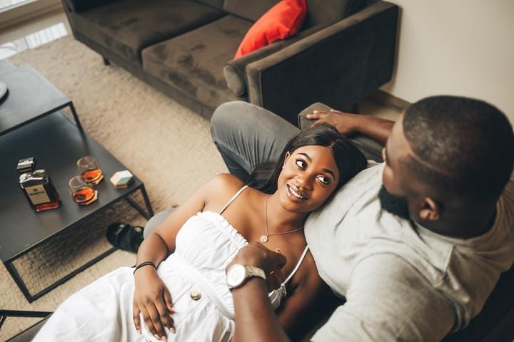 Model_shoot_in_the_Ivy_show_apartment_in_East_Legon